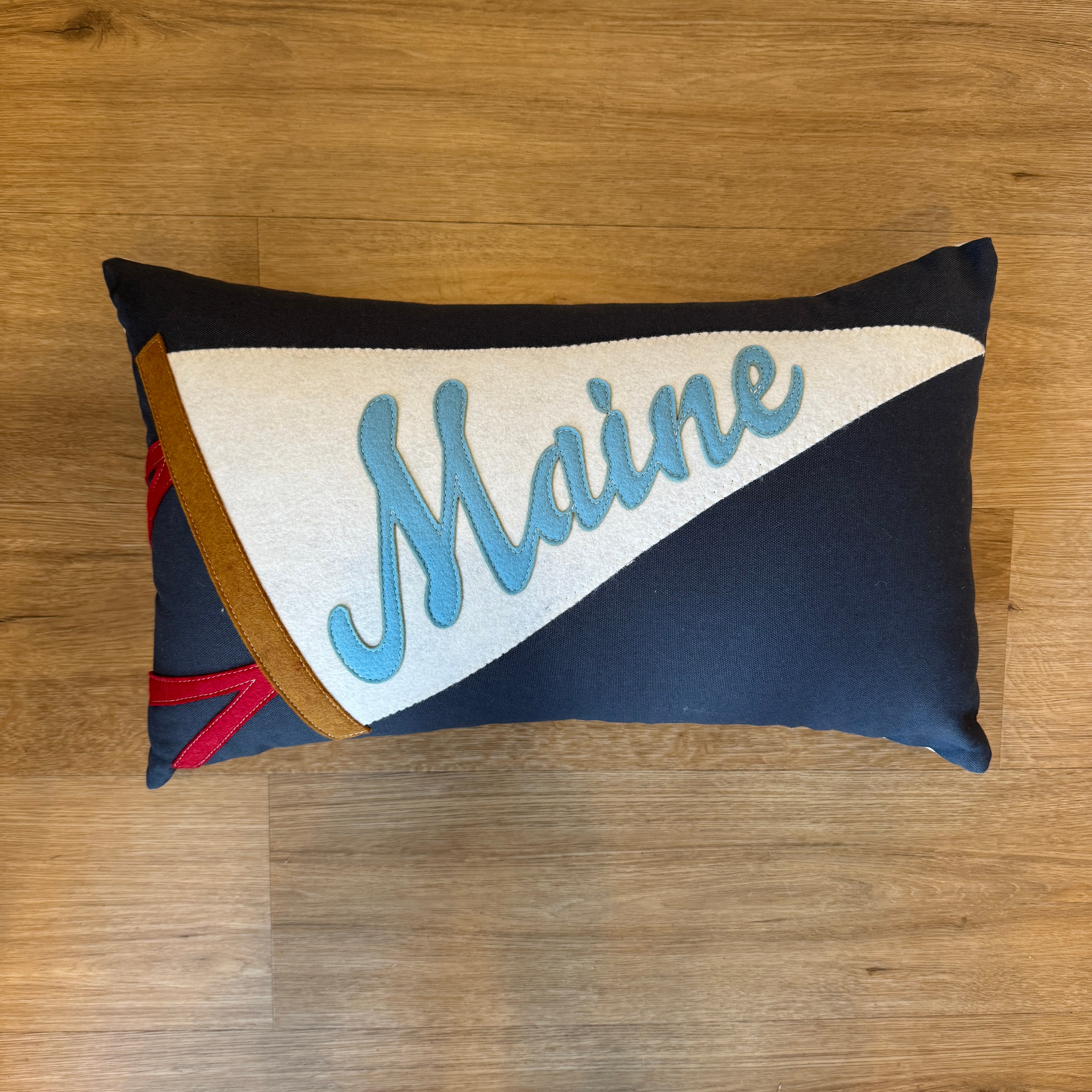14x21" Maine preppy pennant pillow